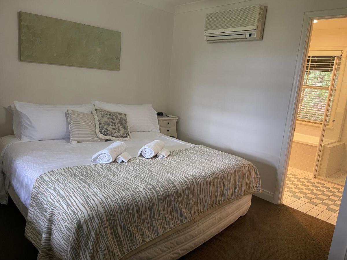 Villa Provincial - 2 Bedrooms Both With Ensuites -Situated In Cypress Lakes Resort Pokolbin Zewnętrze zdjęcie